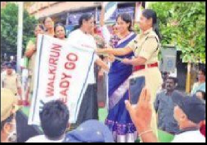 ఉల్లాసంగా.. ఉత్సాహంగా