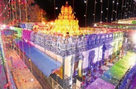 దుర్గమ్మా... కరుణించమ్మా..