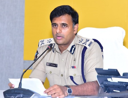 చెడు నడత కలిగిన మరొక వ్యక్తి నగర బహిష్కరణ