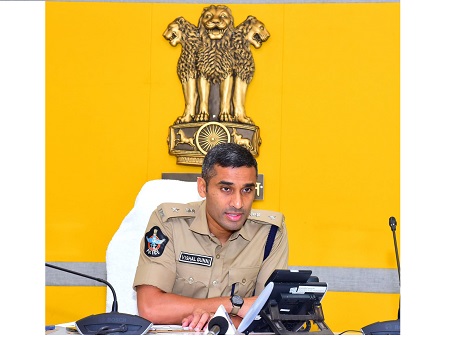 "డయల్ యువర్ పోలీస్ కమీషనర్" కార్యక్రమంను నిర్వహించిన డిప్యూటి పోలీస్ కమీషనర్