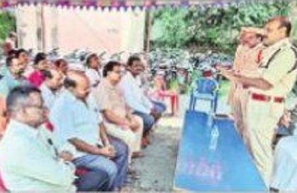 ట్రాఫిక్ సమస్య పరిష్కారానికి సహకరించండి
