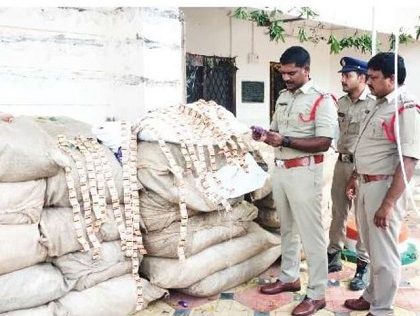అక్రమంగా తరలిస్తున్న గుట్కా స్వాధీనం
