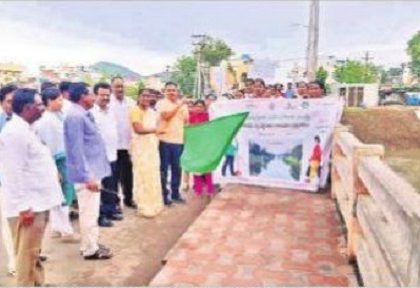 కాల్వల్లో వ్యర్ధాల నిరోధంపై  అవగాహన ర్యాలీలు