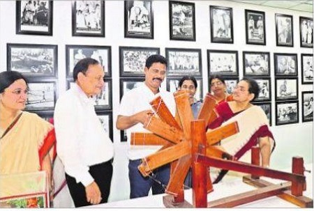 దేశానికి దశ, దిశ గాంధీ సందేశమే
