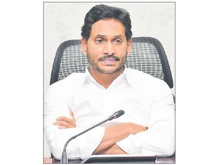 నిర్దేశించిన గడువులోగా ఇళ్ల నిర్మాణం