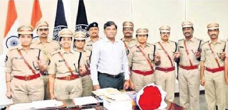 డీజీపీని కలిసిన పదోన్నతి నాన్ క్యాడర్ ఎస్పీలు