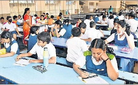 ఉత్సాహంగా స్పెల్ బీ