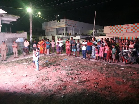 చేరువ వాహనం ద్వారా ప్రజలకు అవగాహన