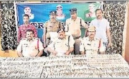 కోడి పందేలు, జూదాల జోలికి పోవద్దు
