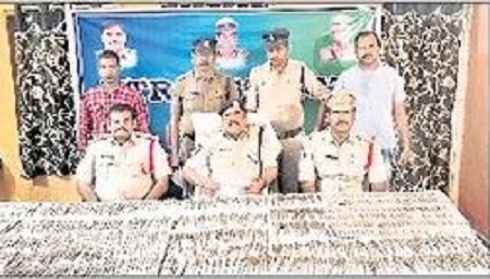 కోడి పందేలు, జూదాల జోలికి పోవద్దు