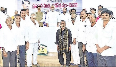 మత్స్యకారుల సంక్షేమమే ప్రభుత్వ లక్ష్యం