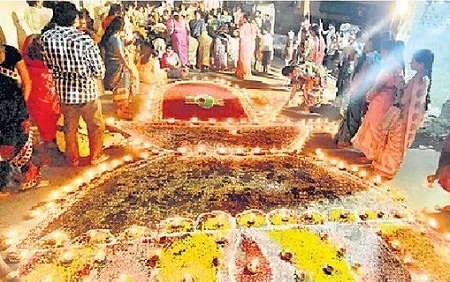 వైభవంగా కార్తిక దీపోత్సవం