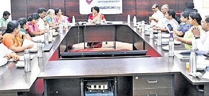 వసతుల కల్పనలో రాజీలేని పాలన