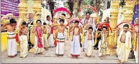భక్తిశ్రద్దలతో కావడి ఉత్సవం