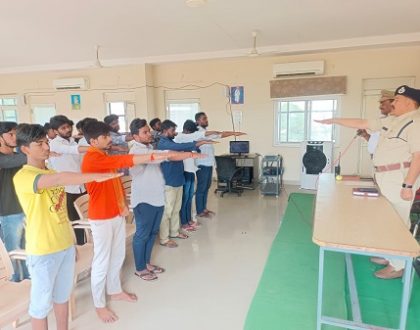 నగరంలో ట్రాఫిక్ నిబంధలను ఉల్లంఘించిన వారిపై ప్రత్యేక తనిఖీలు మరియు కౌన్సిలింగ్