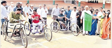 విభిన్నంగా అదరగొట్టారు
