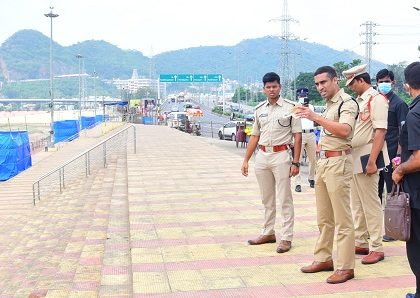 అన్ని శాఖల సమన్వయంతో  దీక్షల  విరమణ
