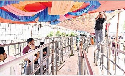 రోజుకు 20 గంటలు దర్శనం