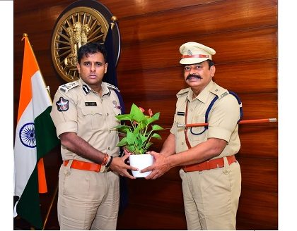 ఏఆర్ ఏడీసీపీగా శ్రీనివాసరావు బాధ్యతల స్వీకరణ