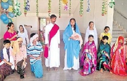 ఘనంగా సెమీ క్రిస్మస్ వేడుకలు