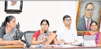 బెజవాడ.. ప్రగతి పతాక