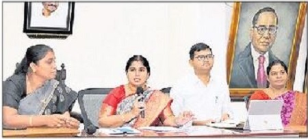 బెజవాడ.. ప్రగతి పతాక