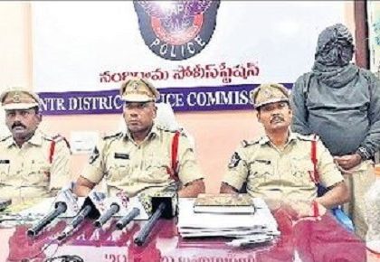 14 నెలల తరువాత వీడిన  కేసు మిస్టరీ