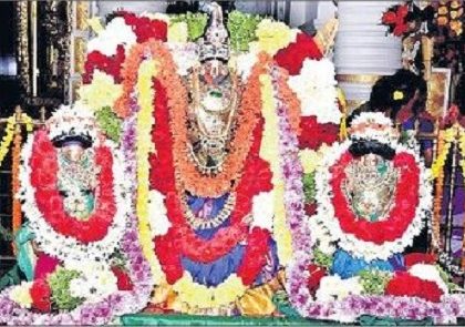 బ్రహ్మోత్సవాలకు ఆలయం ముస్తాబు