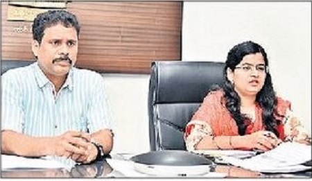 భూ హక్కు పత్రాల పంపిణీ ప్రారంభం