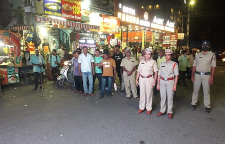 సోషల్ మీడియా మరియు సైబర్ క్రైమ్ నేరాలపై విద్యార్థులకు అవగాహన మరియు చేరువ వాహనం ద్వారా ప్రజలకు అవగాహన