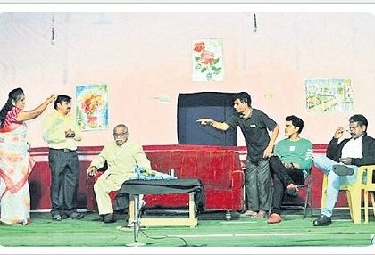 కళాకారుల జీవితాల్లో కాంతులు