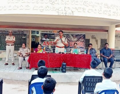 యువత మాదకద్రవ్యాలకు దూరంగా ఉండాలి