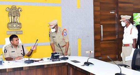 పోలీస్ వెల్ఫేర్ డేలో 36 ఫిర్యాదులను స్వీకరించిన సీపీ శ్రీ కాంతి రాణా టాటా, ఐపీఎస్ గారు