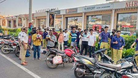 సేఫ్టీ ఫస్ట్..  హెల్మెట్ మస్ట్