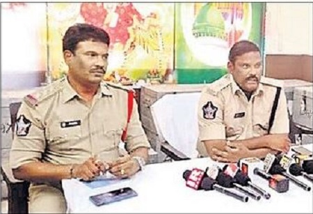 శాంతిభద్రతలపై అప్రమత్తంగా ఉండాలి