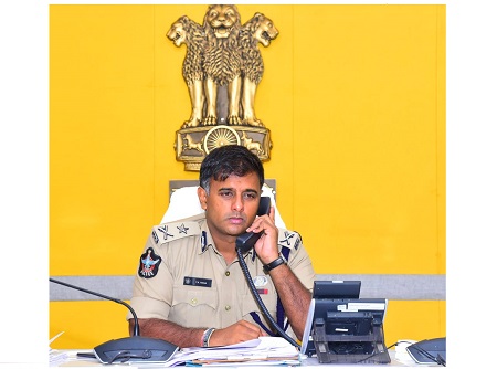 "డయల్ యువర్ పొలీస్ కమీషనర్" కార్యక్రమమునకు "10" ఫిర్యాదులు