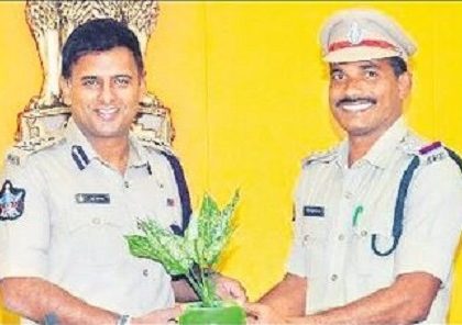 సిటీ  ఆర్మ్ డ్   ఆర్ ఐ  సూర్యనారాయణకు పోలీస్ మెడల్