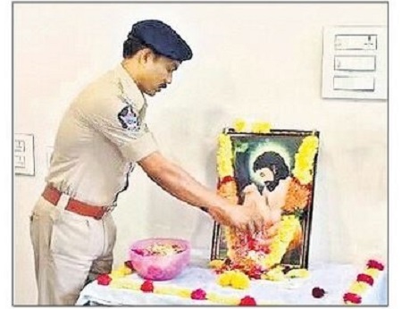 సామజిక సంఘ సంస్కర్త వేమన