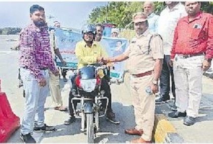 ట్రాఫిక్ నిబంధనలు పాటిస్తే ప్రమాదాల నివారణ