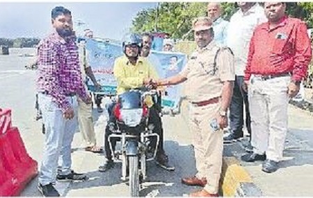 ట్రాఫిక్ నిబంధనలు పాటిస్తే ప్రమాదాల నివారణ