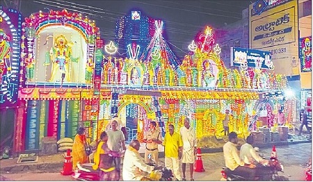 తిరునాళ్లకు ముస్తాబు