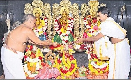 ఘనంగా పేరంటాలమ్మ ఉత్సవాలు