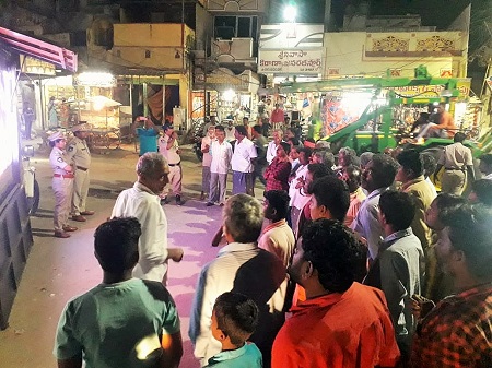 చేరువ వాహనం ద్వారా ప్రజలకు అవగాహన