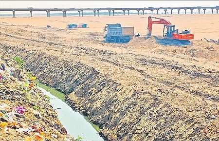 కరకట్ట వాసుల రక్షణలో మరో అడుగు ముందుకు