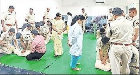 బీఎల్ఎస్ పై పోలీస్ సిబ్బందికి శిక్షణ