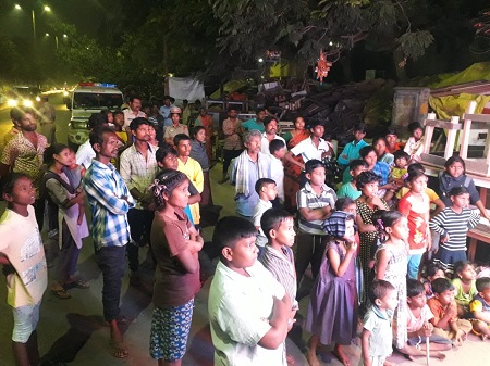 సోషల్ మీడియా మరియు సైబర్ క్రైమ్ నేరాలపై విద్యార్థులకు అవగాహన మరియు చేరువ వాహనం ద్వారా ప్రజలకు అవగాహన