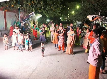 చేరువ వాహనం ద్వారా ప్రజలకు అవగాహన