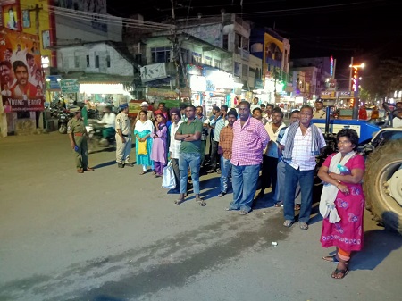 చేరువ వాహనం ద్వారా ప్రజలకు అవగాహన