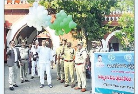 రోడ్డు భద్రతపై అవగాహన కల్పించాలి