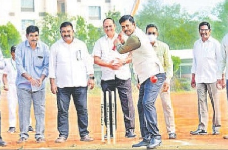 ఆటలు.. భవితకు బాటలు